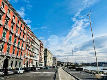 3 LOCALI A NAPOLI