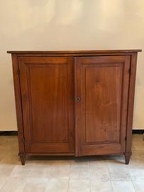 Credenza antica