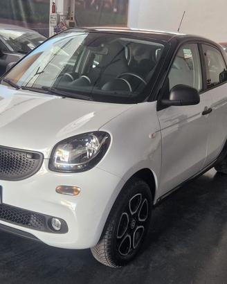 Smart ForFour 70 1.0 twinamic Youngster