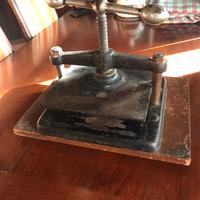 Pressa per legatoria