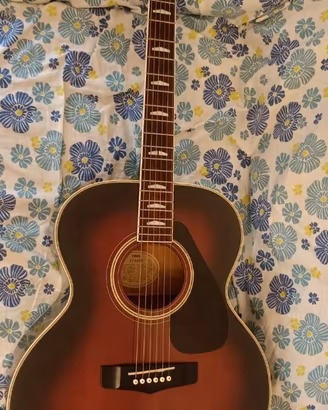 Chitarra Acustica Jumbo Yamaha FJ-645  anni 90