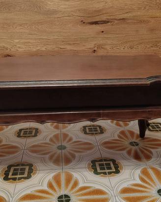 Tavolinetto in legno stile classico con 2 cassetti