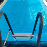 Piscina Intex 4x2  con filtro a sabbia e accessori