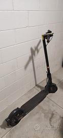 Xiaomi Mi Electric Scooter Pro 2