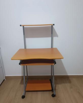 Scrivania per pc