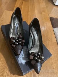 Scarpe marroni Geox con tacco