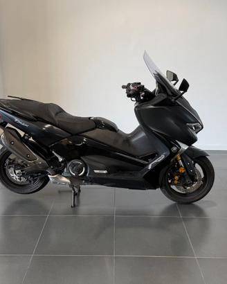 T-MAX 530 DX ABS