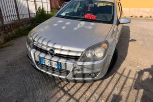 Opel astra h