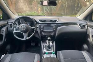 nissan qushqai