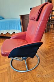 poltrona girevole in pelle