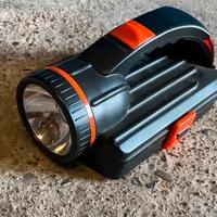 Torcia con Kit Attrezzi fai da te