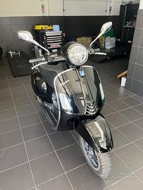 Vespa 300 gts sport