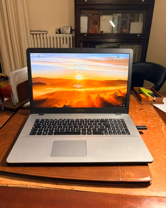 ASUS VivoBook Pro 17 GTX1050 SSD+1TB Come Nuovo