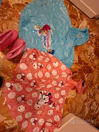 kit pioggia : 2 mantelle per pioggia  e stivaletti