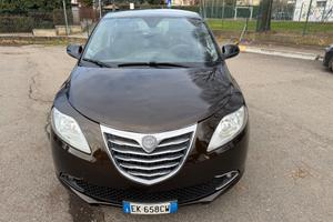 Lancia Ypsilon 1.2 69 CV 5 porte S&S Platinum