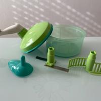 Tritatutto e farfalla per montare Tupperware