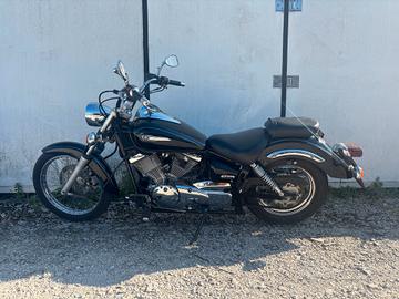 Yamaha XVS 250 Drag Star