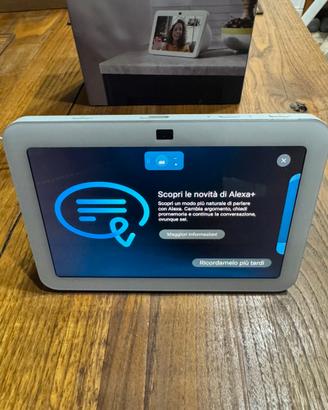 Alexa Echo show 8 terza generazione colore bianco