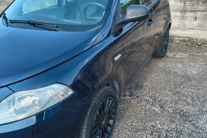 lancia Ypsilon hibrid 