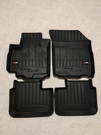 Tappetini e vasca baule Suzuki Swift