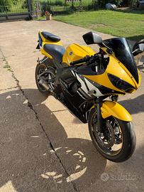 Yamaha YZF R6 2003 Special Edition - n°0841/2000