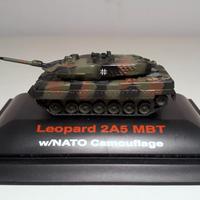 Trumpeter 1:144 Carro armato Leopard 2A5 NATO