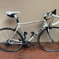 Bicicletta da corsa Olmo