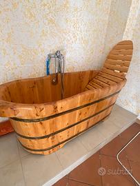 Vasca in legno - Come nuova mai utilizzata.