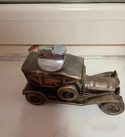 accendino da collezione a forma d'auto vintage 