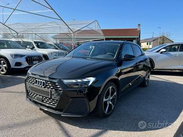 AUDI A1 SPB 30 TFSI Identity Black