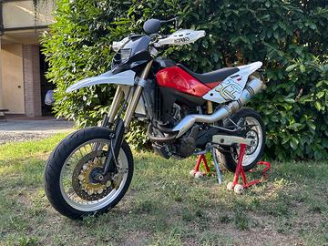 Husqvarna SM 610 2006 a carburatore, ultima serie