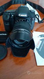 CANON EOS 7 D con OBIETTIVO EFS 18-135 STM e PARAL