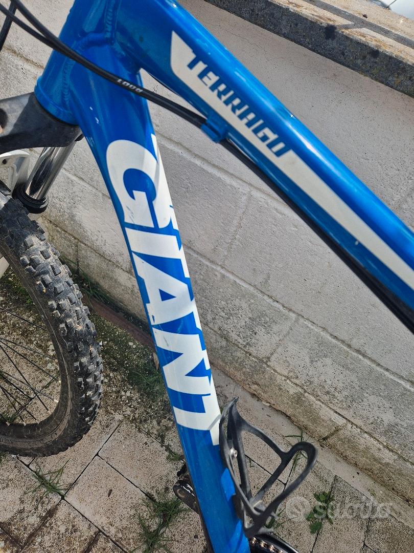 mtb Giant terrago 2010 Biciclette In vendita a Rieti