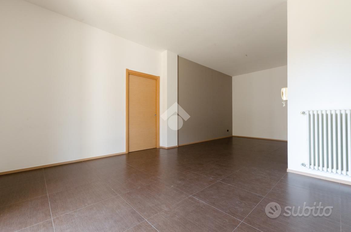 Apartment in Gioia del Colle, Bari - Altro