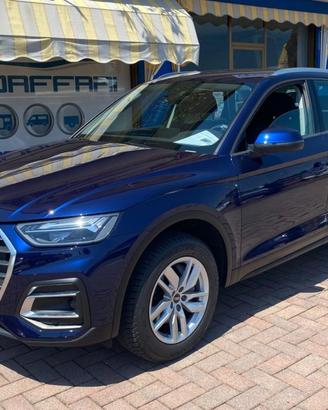 AUDI Q5 45 TFSI MHEV quattro S tronic Business