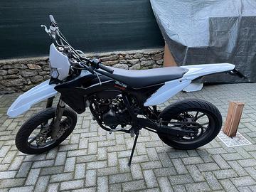 Moto MOTARD SHERKO 50cc SM50