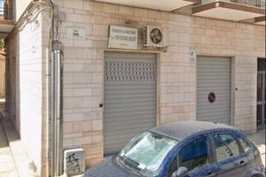 Bilocale angolare Piazza Duomo doppio ingresso