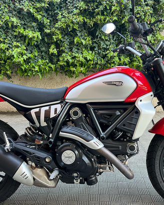 DUCATI SCRAMBLER ICON 2023  – IN GARAZIA DUCATI