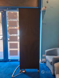 Totem Ledwall indoor per vetrine e negozi