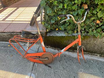 Bicicletta tipo "Graziella"