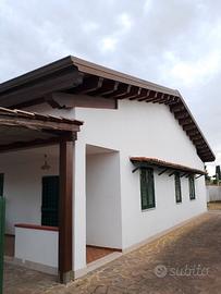 Villetta Lido Azzurro -Terracina a 60 mt.dal mare