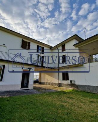Casa indipendente di 160 m² con 4 locali e box aut
