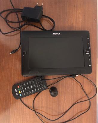Televisione portatile con varie funzioni