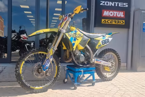 SUZUKI RM 125 2T - SOLO 30 ORE! PISTONE LETTERA A