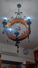 Lampadario legno e ferro battuto