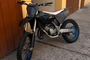 YAMAHA YZ 125