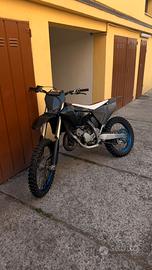 YAMAHA YZ 125