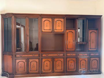 Arredamento completo in legno massello