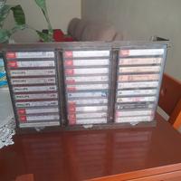 collezione di 33 musicassette 