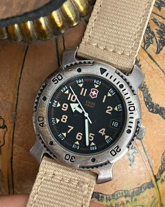Orologio Vintage Victorinox Swiss Army Ref. 4.566